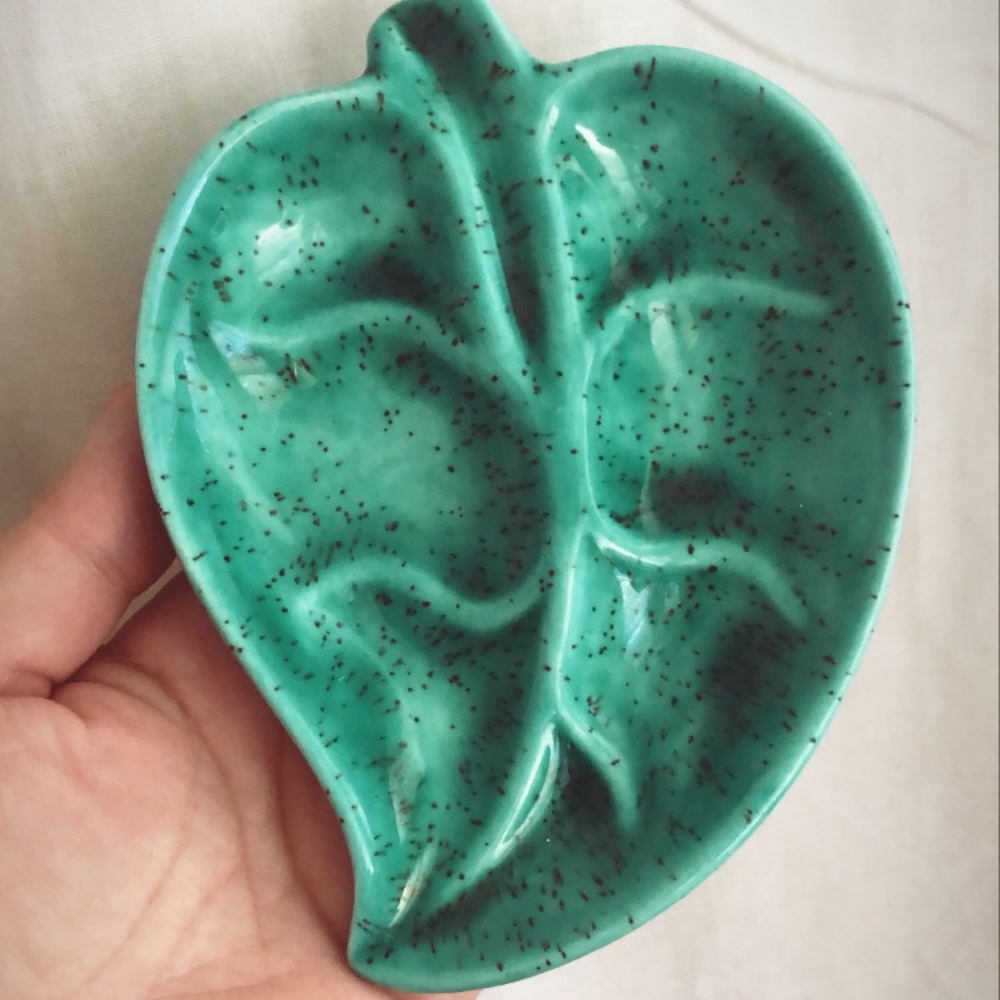 Catch it All / Ring Dish Leaf Shape Teal Green Bowl